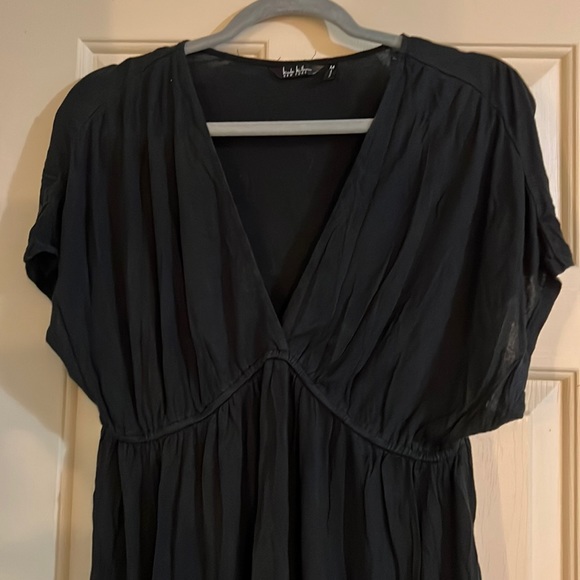 Nicole Miller Dresses & Skirts - Nicole Miller Navy Knit Dress Low V Neck Elastic Waistline T shirt Dress Size M